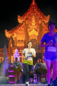 BIB: 101
                            <button type="button" onclick="openModal(22476563)" class="btn btn-primary btn-sm float-right btn-popup" data-toggle="modal" data-target=".modal-high-quality">
                        <i class="fas fa-shopping-cart"></i> Add to Cart
                    </button>
                                            <button type="button" onclick="isThisMe(22476563, true)" class="btn btn-success btn-sm float-right btn-popup btn-isme hidden" data-toggle="tooltip" data-placement="bottom" title="นี่คือรูปของคุณใช่ไหม คลิกที่นี่เพื่อเอาเข้าอัลบั้ม">
                        <i class="fas fa-plus"></i> Add to album
                    </button>
                    <button type="button" onclick="isThisMe(22476563, false)" class="btn btn-warning btn-sm float-right btn-popup btn-isnotme hidden">
                        <i class="fas fa-ban"></i> Remove from album
                    </button>